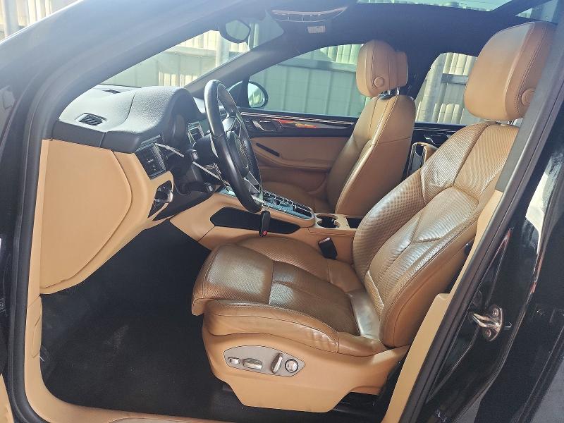 Photo 7 from auction – 2017 PORSCHE MACAN with VIN WP1AB2A55HLB20342