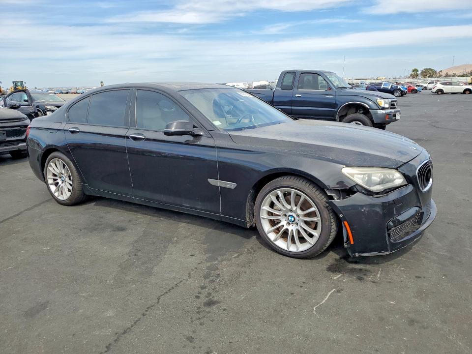 Photo 4 from auction – 2015 BMW 740 with VIN WBAYA6C51FD827028