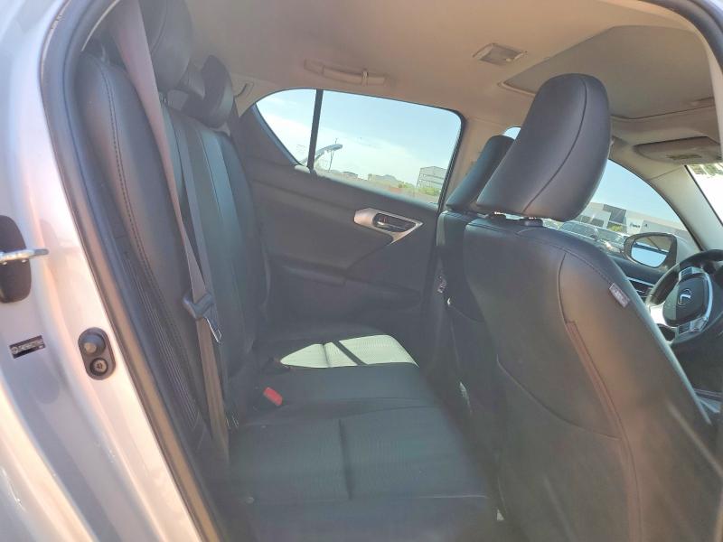 Photo 10 from auction – 2012 LEXUS CT with VIN JTHKD5BH3C2109685