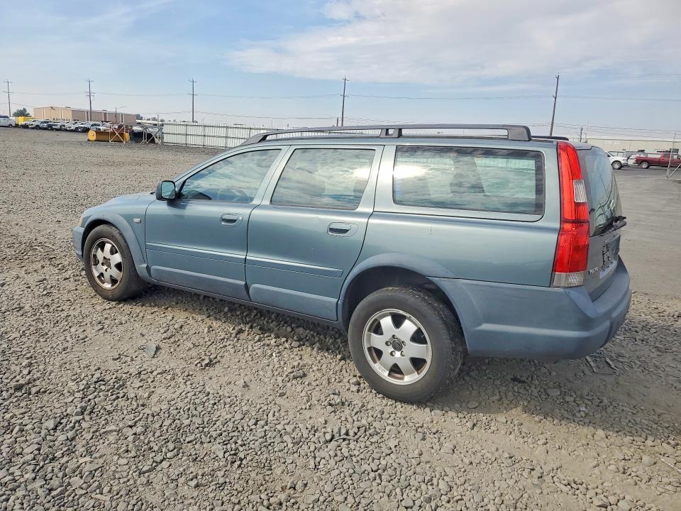 Photo 2 from auction – 2001 VOLVO V70 with VIN YV1SZ58DX11033662