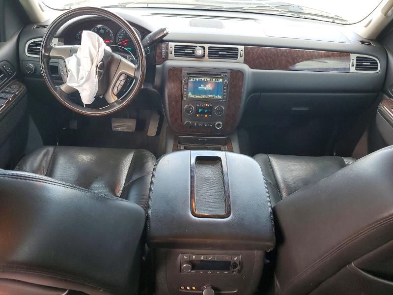 Photo 8 from auction – 2011 GMC YUKON XL with VIN 1GKS2MEF0BR394528