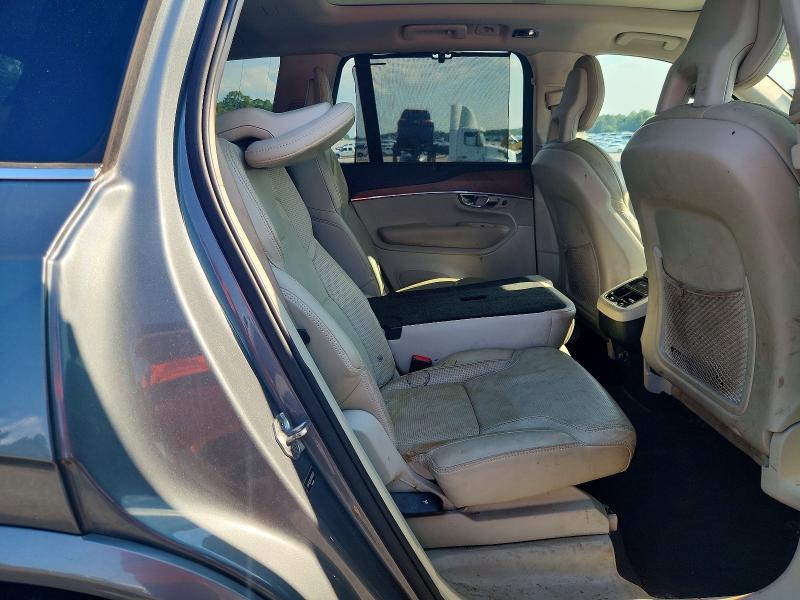 Photo 11 from auction – 2017 VOLVO XC90 with VIN YV4A22PL9H1163565