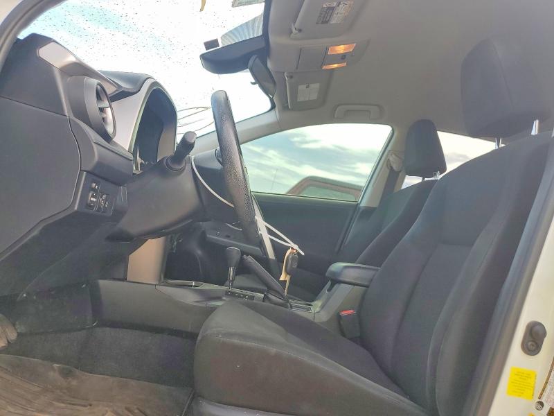Photo 7 from auction – 2017 TOYOTA RAV4 with VIN JTMZFREV7HJ716592