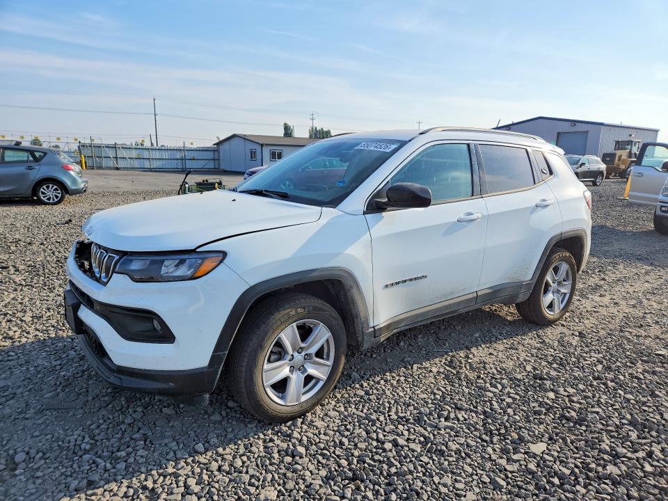 JEEP COMPASS 2022 with VIN 3C4NJDBB2NT231730 - Photo from auction
