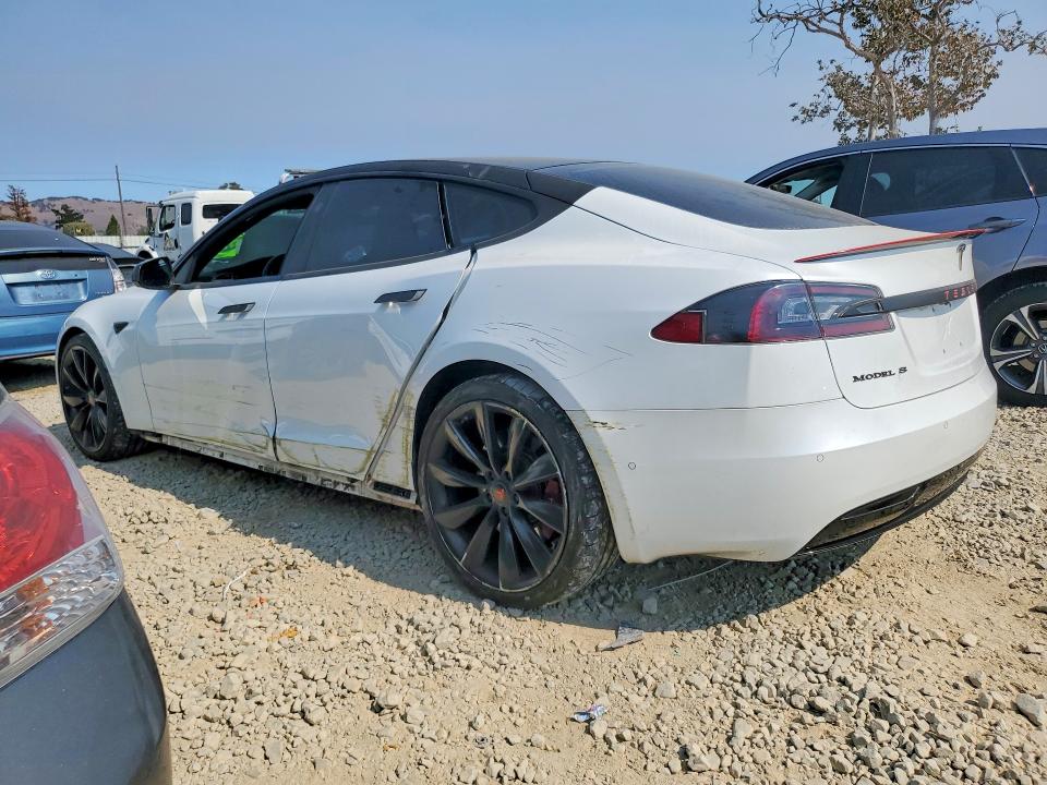 Photo 2 from auction – 2017 TESLA MODEL S with VIN 5YJSA1E14HF191318