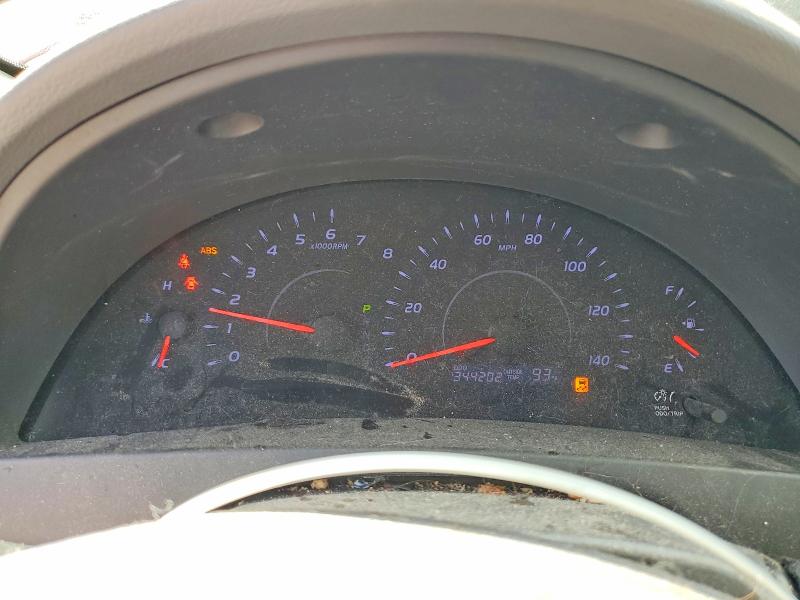 Photo 9 from auction – 2011 TOYOTA CAMRY with VIN 4T4BF3EK0BR204667