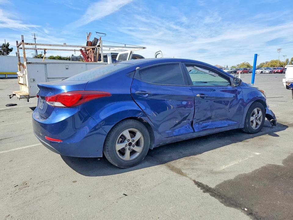 Photo 3 from auction – 2015 HYUNDAI ELANTRA with VIN 5NPDH4AEXFH566206