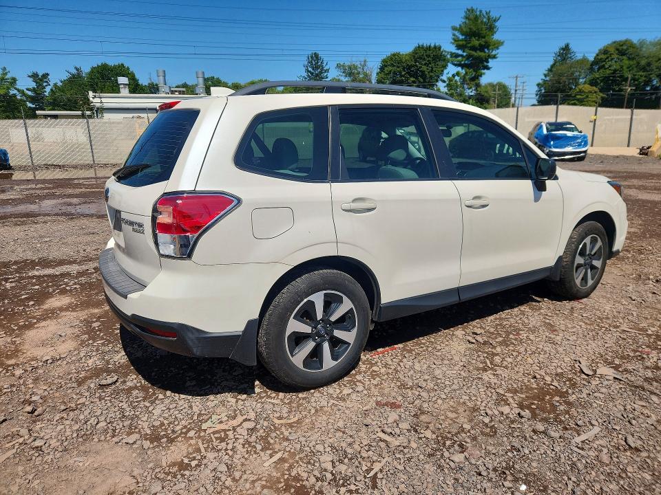 Photo 3 from auction – 2017 SUBARU FORESTER with VIN JF2SJABC0HH453889