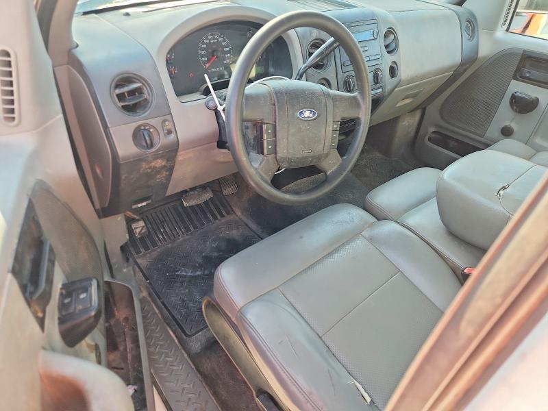 Photo 8 from auction – 2005 FORD F150 with VIN 1FTRF12W65NA34239