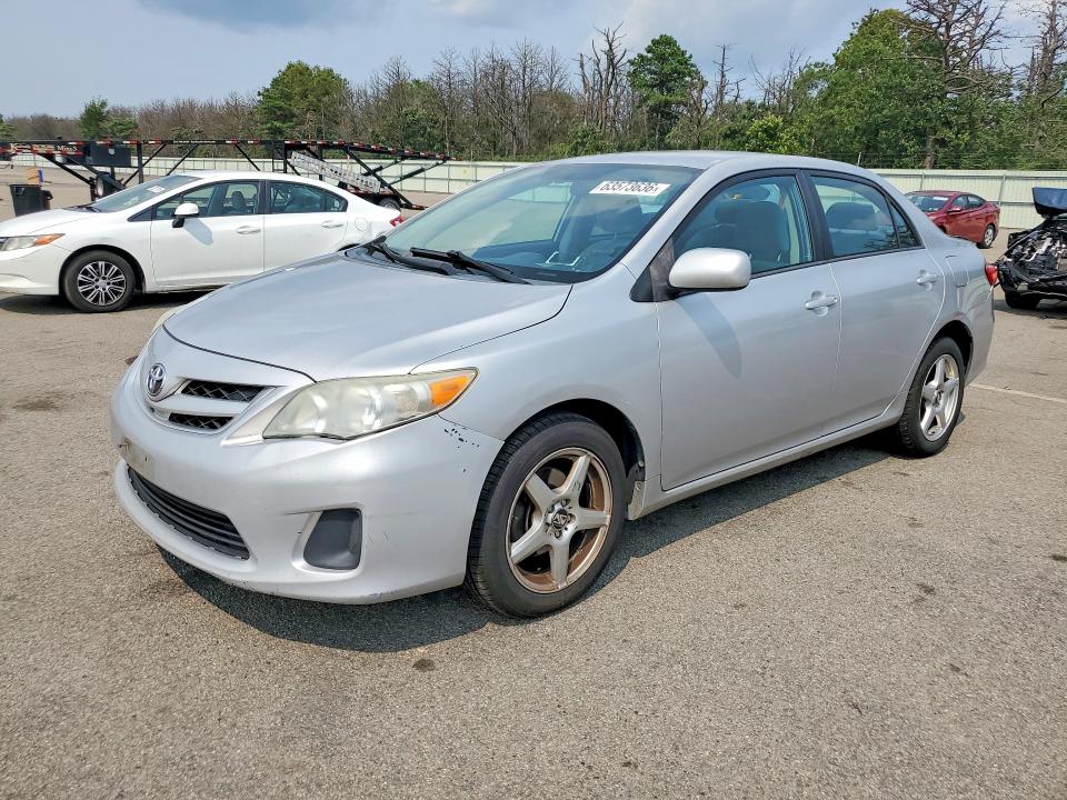 Снимка 1 от търг – 2012 TOYOTA COROLLA с VIN 2T1BU4EE5CC817029