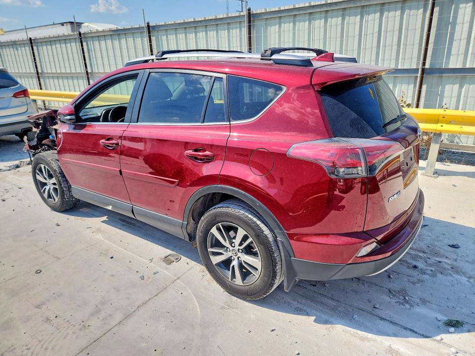 Photo 2 from auction – 2018 TOYOTA RAV4 with VIN JTMWFREV5JD124342