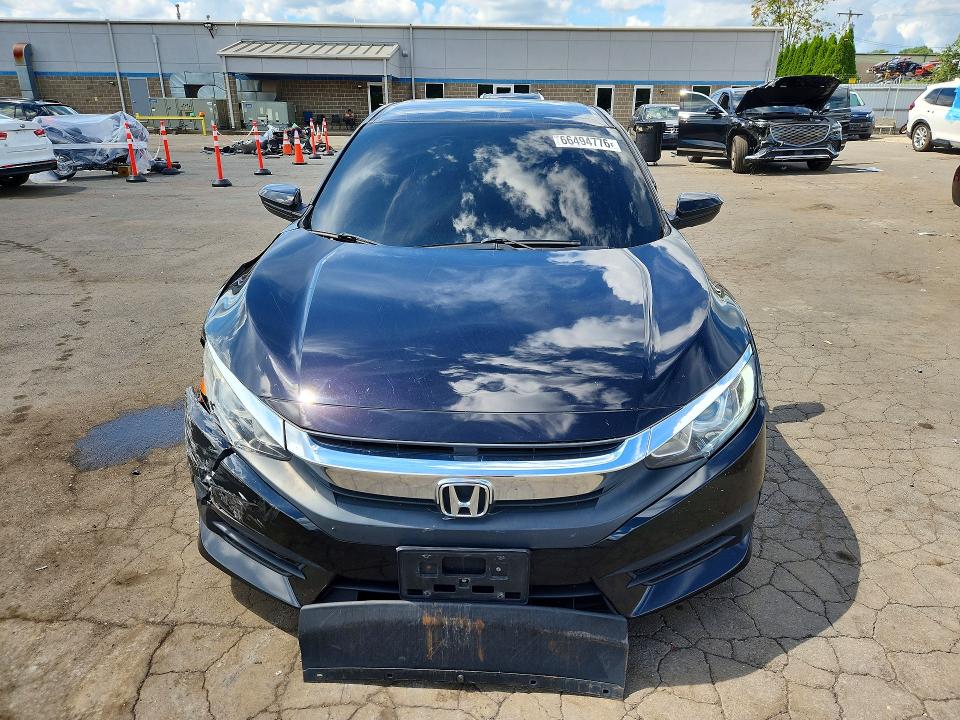 Photo 5 from auction – 2017 HONDA CIVIC with VIN 2HGFC2F58HH559417