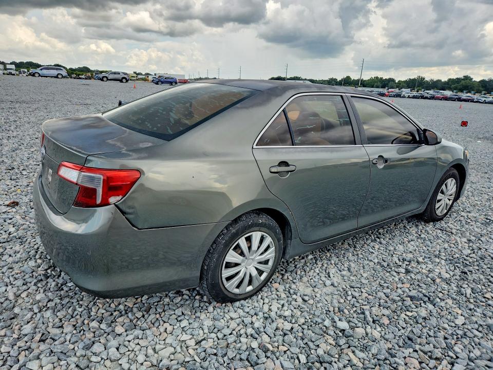 Photo 3 from auction – 2012 TOYOTA CAMRY with VIN 4T1BF1FK2CU614868