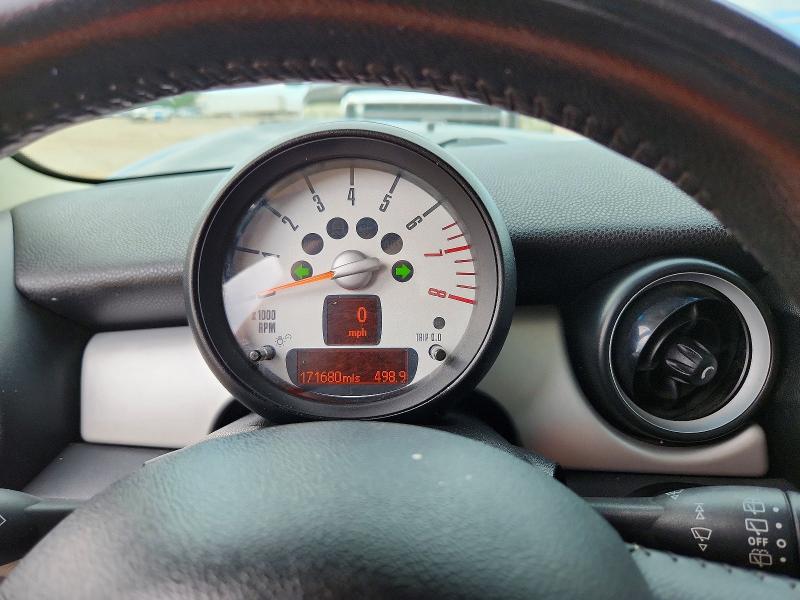 Photo 9 from auction – 2011 MINI COOPER with VIN WMWSU3C52BT098193