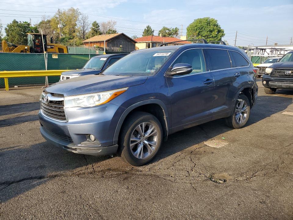 TOYOTA HIGHLANDER 2015 with VIN 5TDJKRFH3FS170259 - Photo from auction