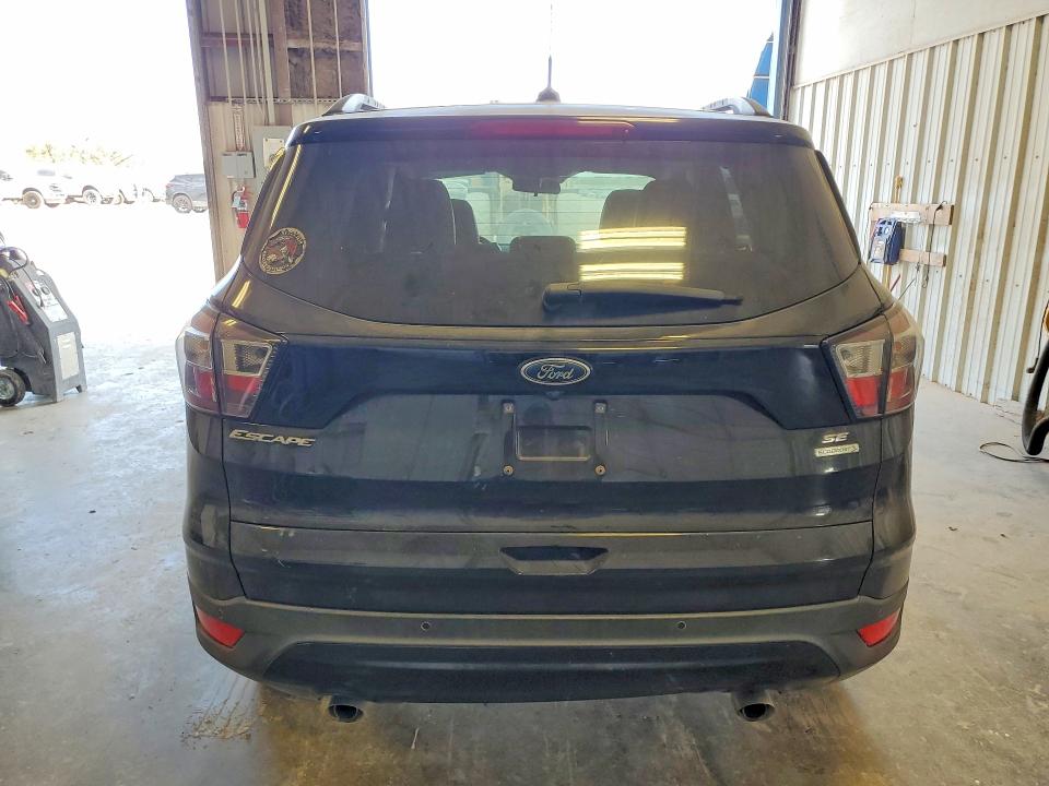 Photo 6 from auction – 2017 FORD ESCAPE with VIN 1FMCU0GD3HUD10038