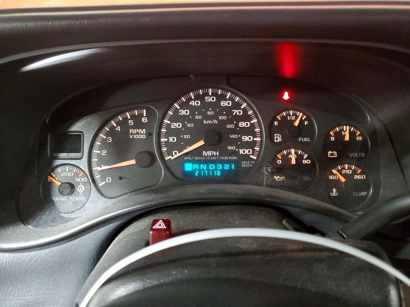 Photo 9 from auction – 2002 CHEVROLET SILVERADO with VIN 1GCHK29U62Z202872