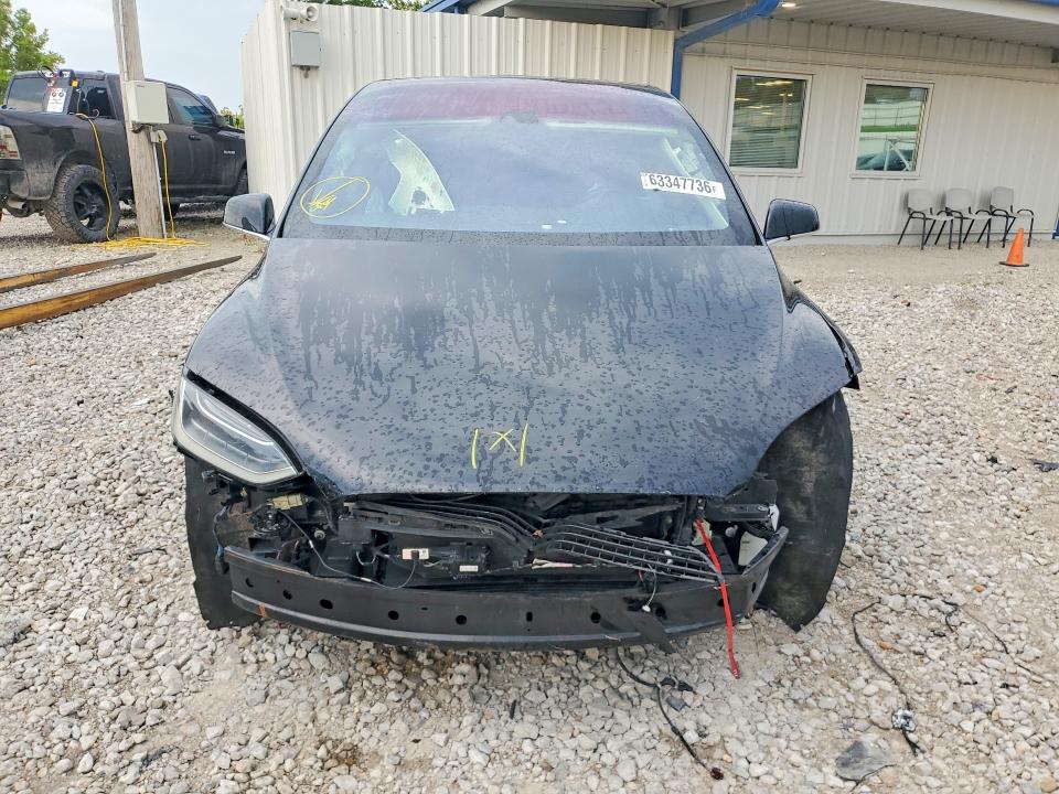 Photo 5 from auction – 2016 TESLA MODEL X with VIN 5YJXCAE43GF000898