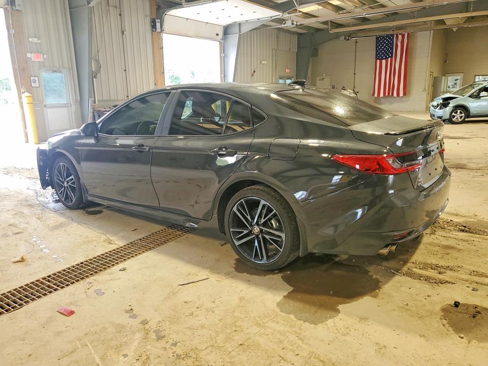 Photo 2 from auction – 2026 TOYOTA CAMRY with VIN 4T1DBADK1TU043798