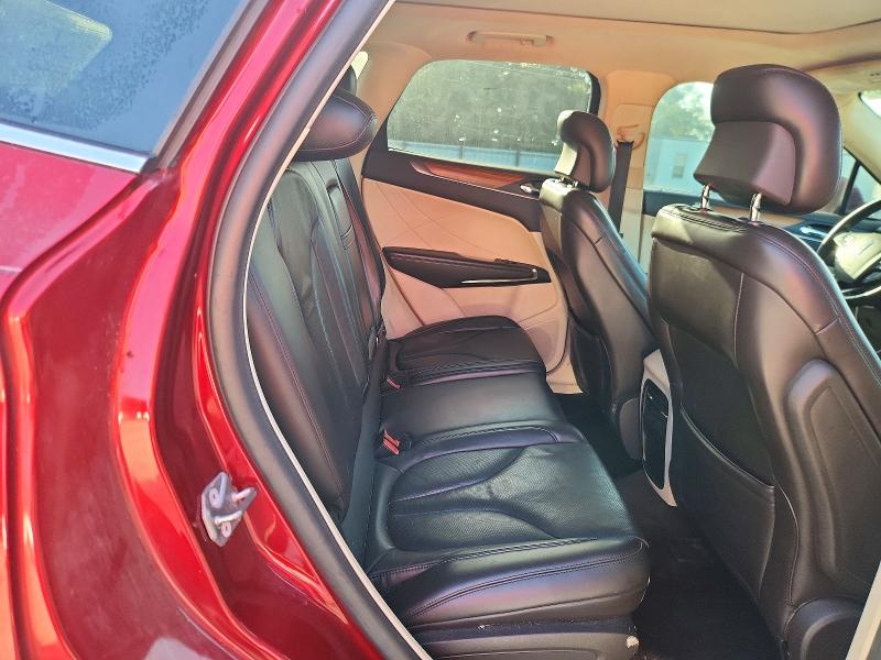 Photo 11 from auction – 2016 LINCOLN MKC with VIN 5LMCJ3C90GUJ05526