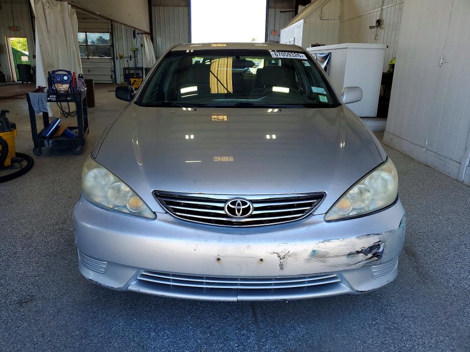 Photo 5 from auction – 2006 TOYOTA CAMRY with VIN 4T1BE32K46U108273