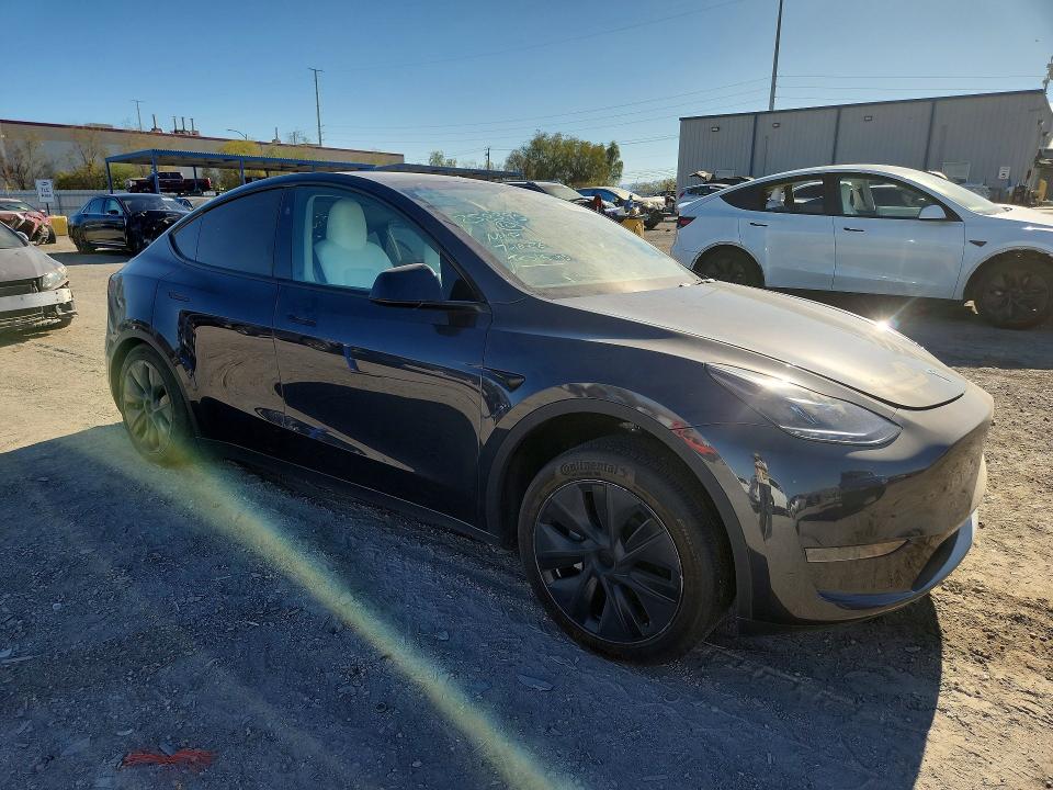 Photo 4 from auction – 2024 TESLA MODEL Y with VIN 7SAYGDEDXRF206803