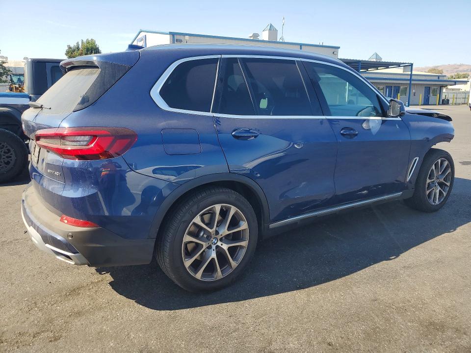 Photo 3 from auction – 2021 BMW X5 with VIN 5UXCR4C00M9F06355