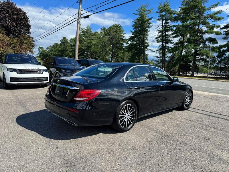 Photo 4 from auction – 2017 MERCEDES-BENZ E with VIN WDDZF4JB0HA156354
