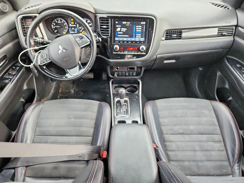 Снимка 8 от търг – 2020 MITSUBISHI OUTLANDER с VIN JA4AD3A30LZ004451