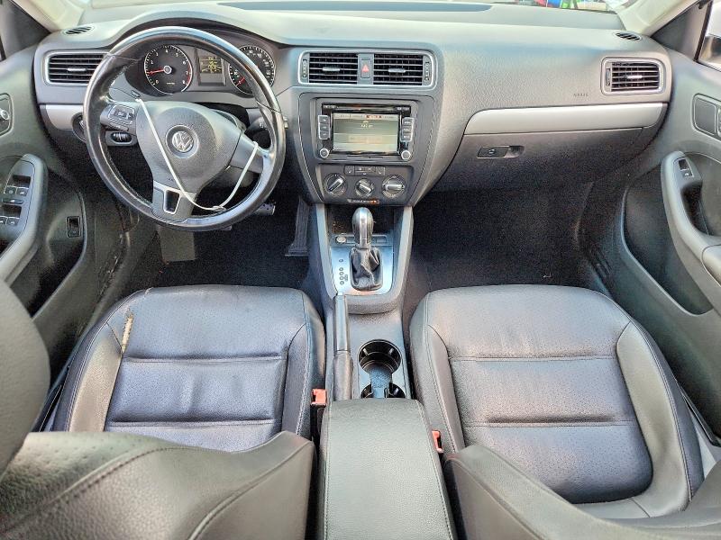 Photo 8 from auction – 2014 VOLKSWAGEN JETTA with VIN 3VWD17AJ4EM403303