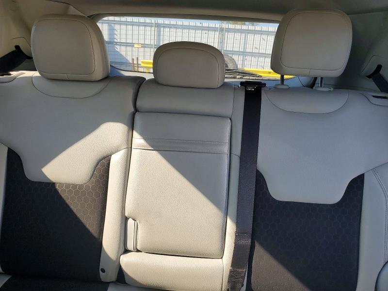 Фото 10 с аукциона – 2018 JEEP COMPASS с VIN 3C4NJDBB6JT150028