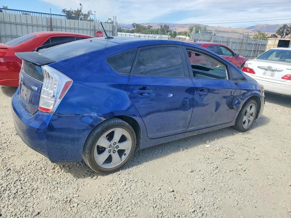 Photo 3 from auction – 2010 TOYOTA PRIUS with VIN JTDKN3DU0A0103526