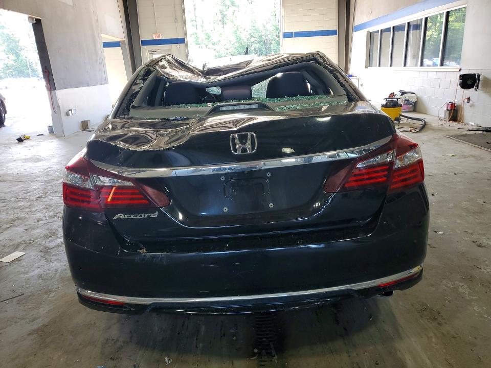 Photo 6 from auction – 2017 HONDA ACCORD with VIN 1HGCR2F32HA230145