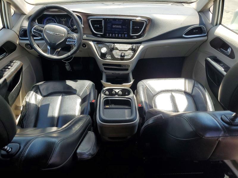 Photo 8 from auction – 2017 CHRYSLER PACIFICA with VIN 2C4RC1BG5HR572455
