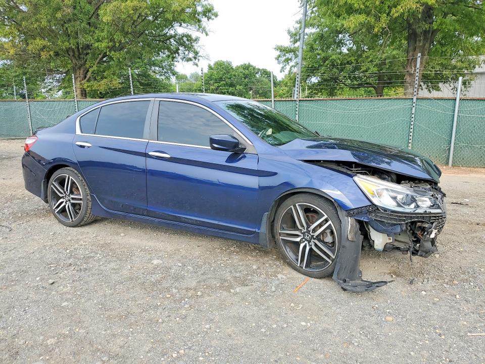 Photo 4 from auction – 2017 HONDA ACCORD with VIN 1HGCR2F53HA028433