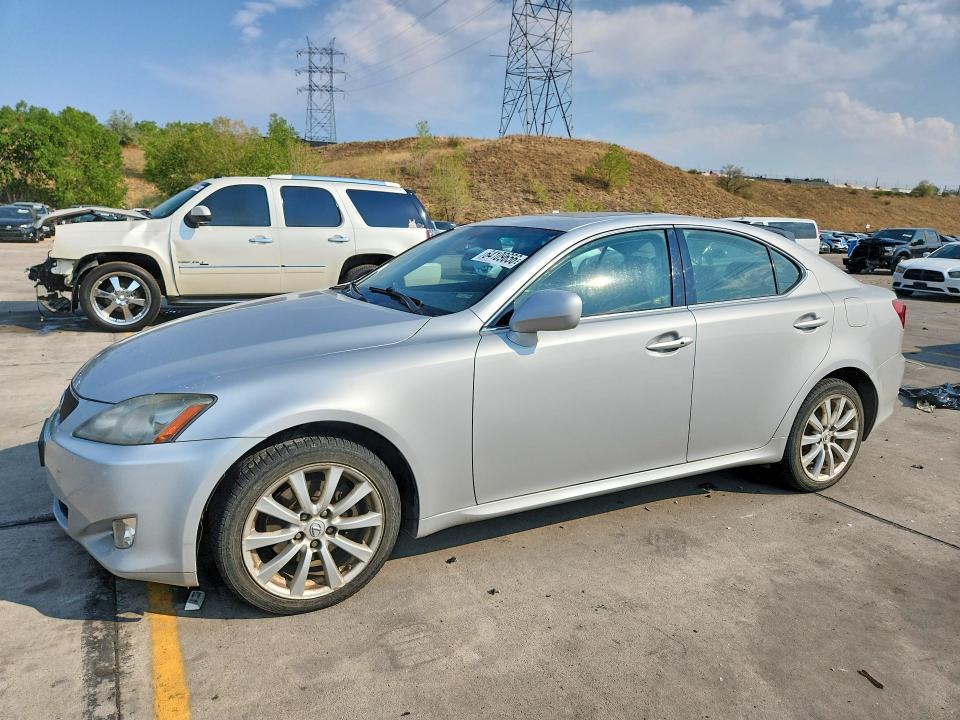 LEXUS IS 2006 with VIN JTHCK262865007736 - Photo from auction