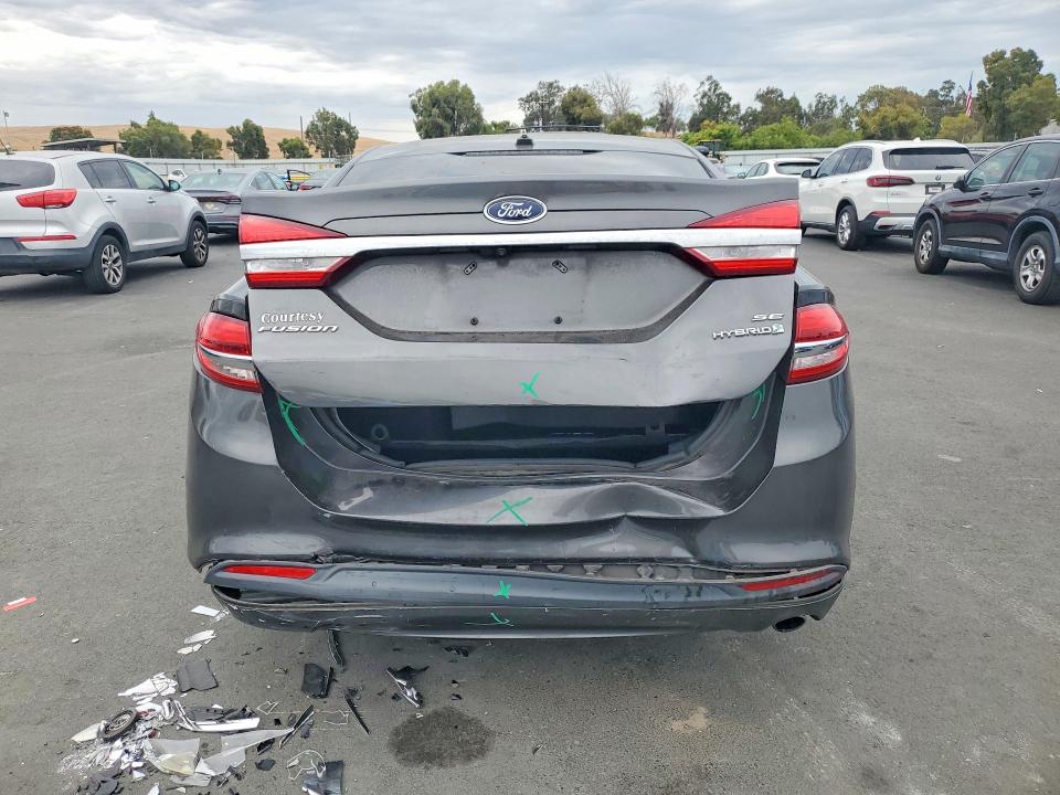 Photo 6 from auction – 2018 FORD FUSION with VIN 3FA6P0LU6JR138279
