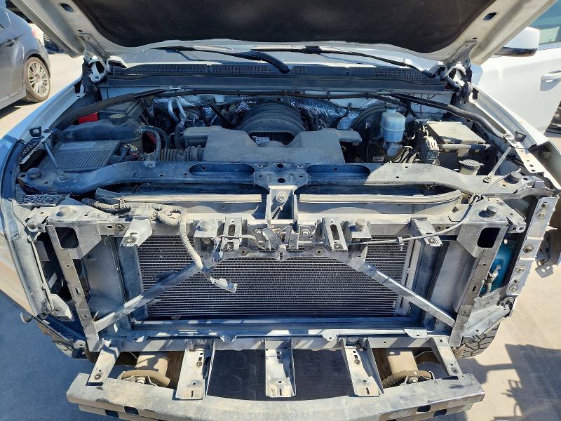 Фото 12 с аукциона – 2017 GMC YUKON с VIN 1GKS2BKC4HR350183