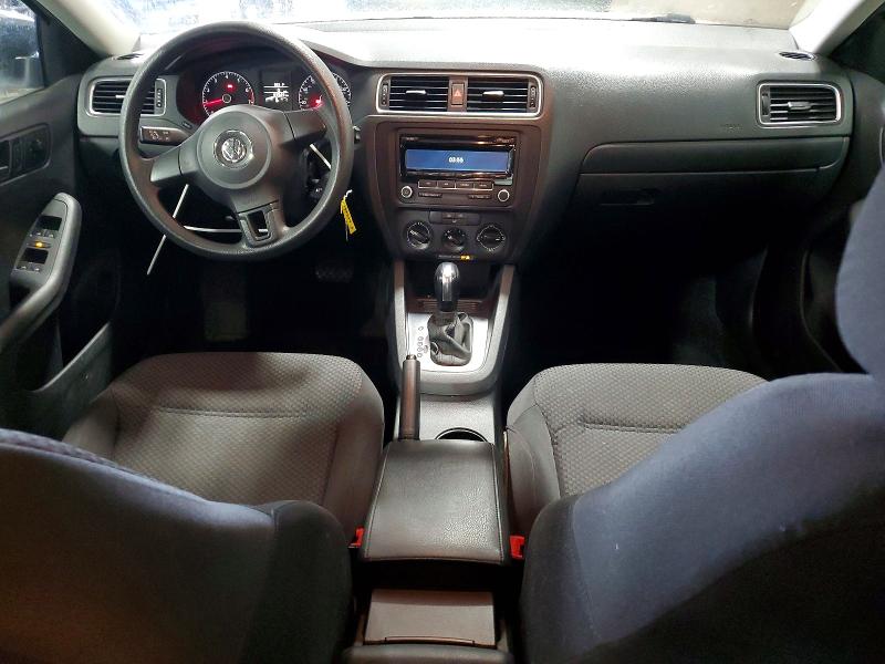 Photo 8 from auction – 2014 VOLKSWAGEN JETTA with VIN 3VW2K7AJ3EM226800