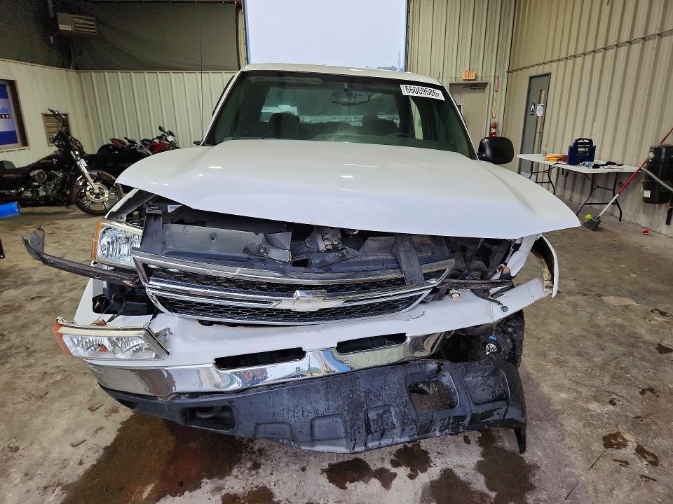 Photo 5 from auction – 2006 CHEVROLET SILVERADO with VIN 2GCEK13V261273189