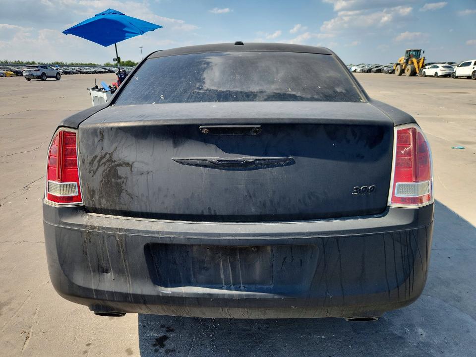Photo 6 from auction – 2013 CHRYSLER 300 with VIN 2C3CCAAG1DH589264