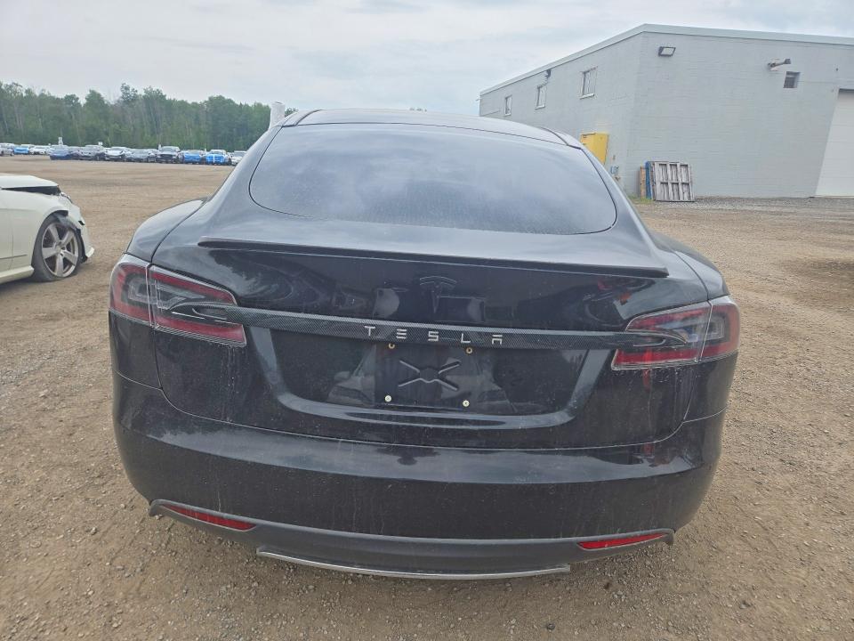 Photo 6 from auction – 2014 TESLA MODEL S with VIN 5YJSA1H17EFP44194