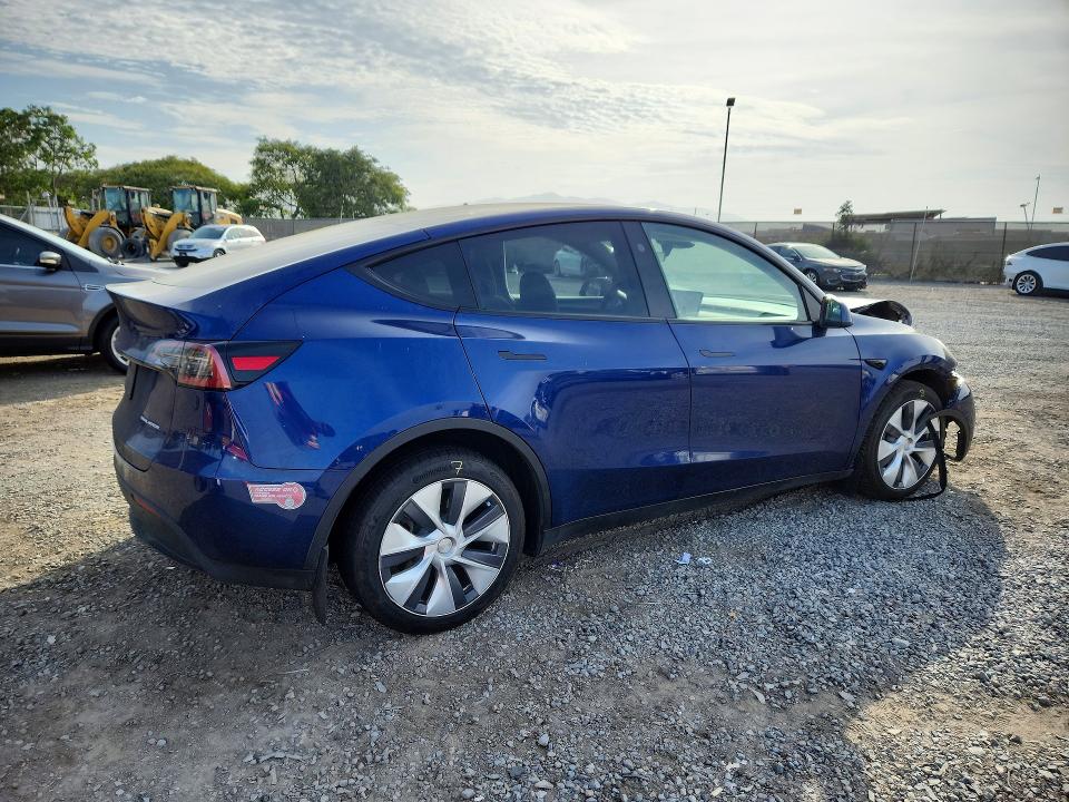 Photo 3 from auction – 2023 TESLA MODEL Y with VIN 7SAYGDEE9PA194954