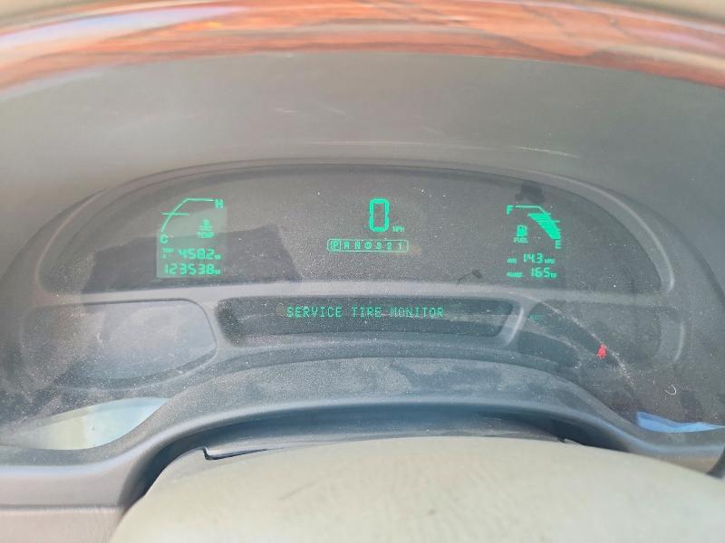 Zdjęcie 9 z aukcji – 2004 CADILLAC DEVILLE z VIN 1G6KD54Y54U155624