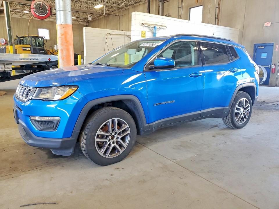 JEEP COMPASS 2017 with VIN 3C4NJDBB8HT665932 - Photo from auction