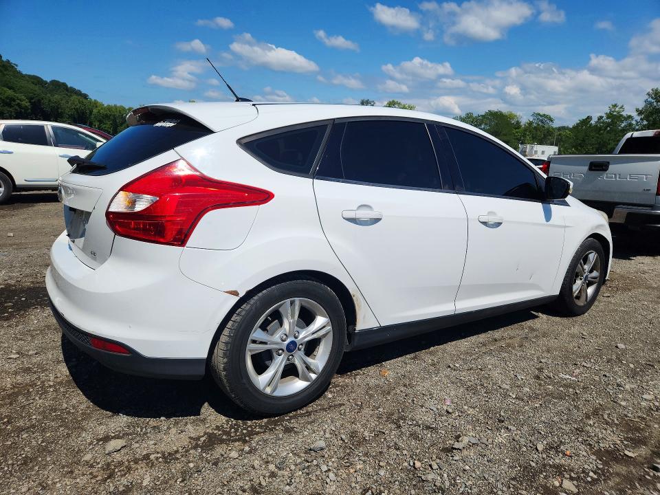 Photo 3 from auction – 2014 FORD FOCUS with VIN 1FADP3K20EL141434