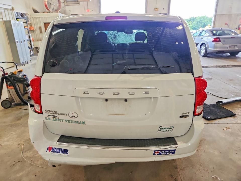 Photo 6 from auction – 2016 DODGE GRAND CARAVAN with VIN 2C4RDGCG4GR344119