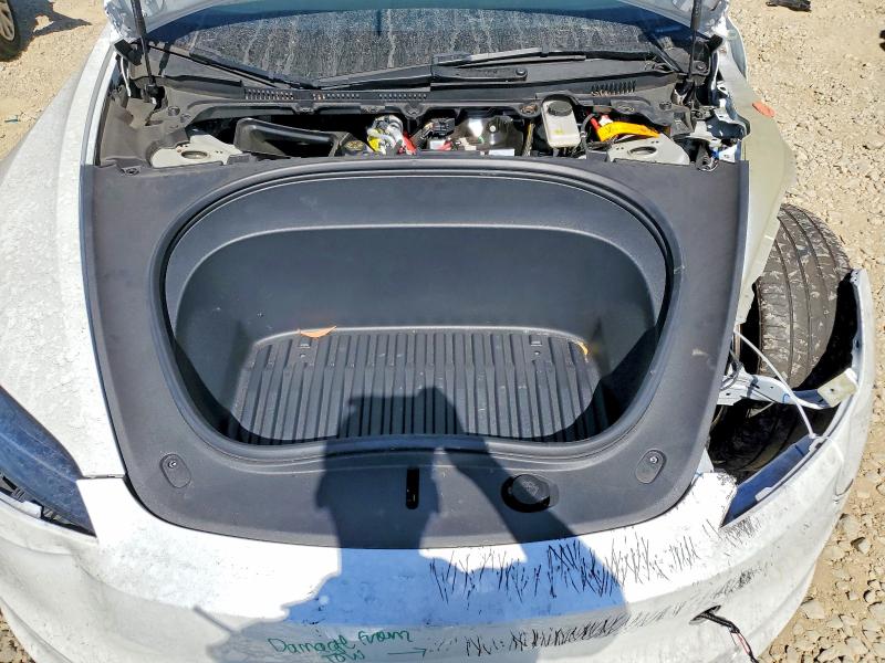 Снимка 11 от търг – 2024 TESLA MODEL 3 с VIN 5YJ3E1EA8RF866632