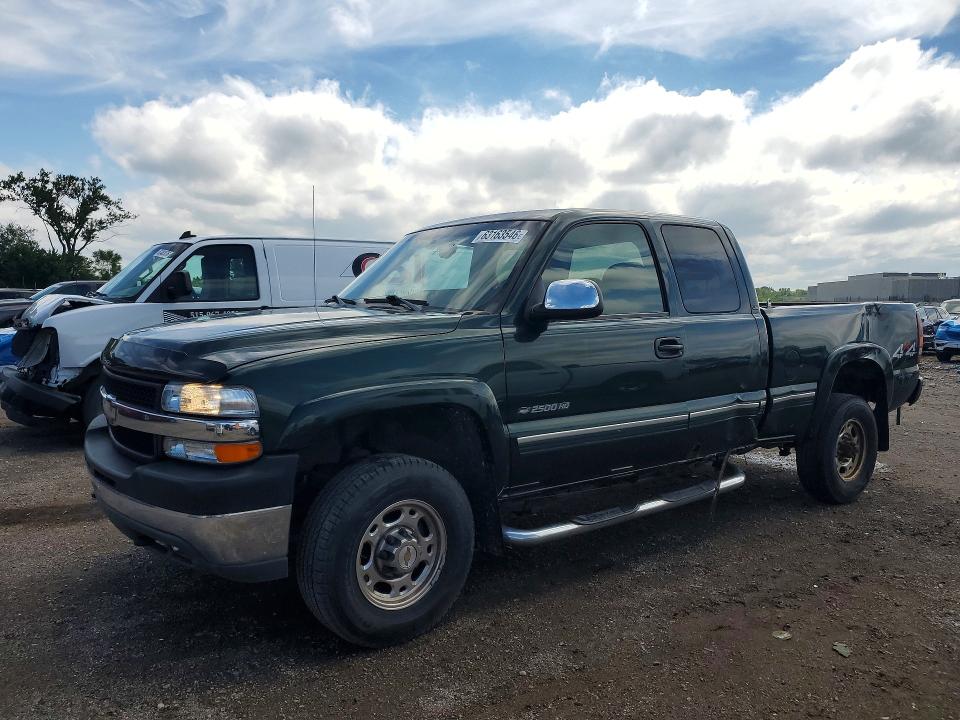 CHEVROLET SILVERADO 2002 with VIN 1GCHK29U72E145606 - Photo from auction