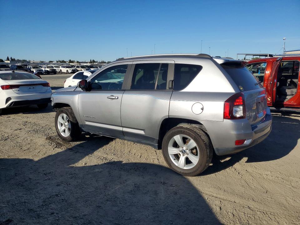 Photo 2 from auction – 2017 JEEP COMPASS with VIN 1C4NJDEB7HD143696